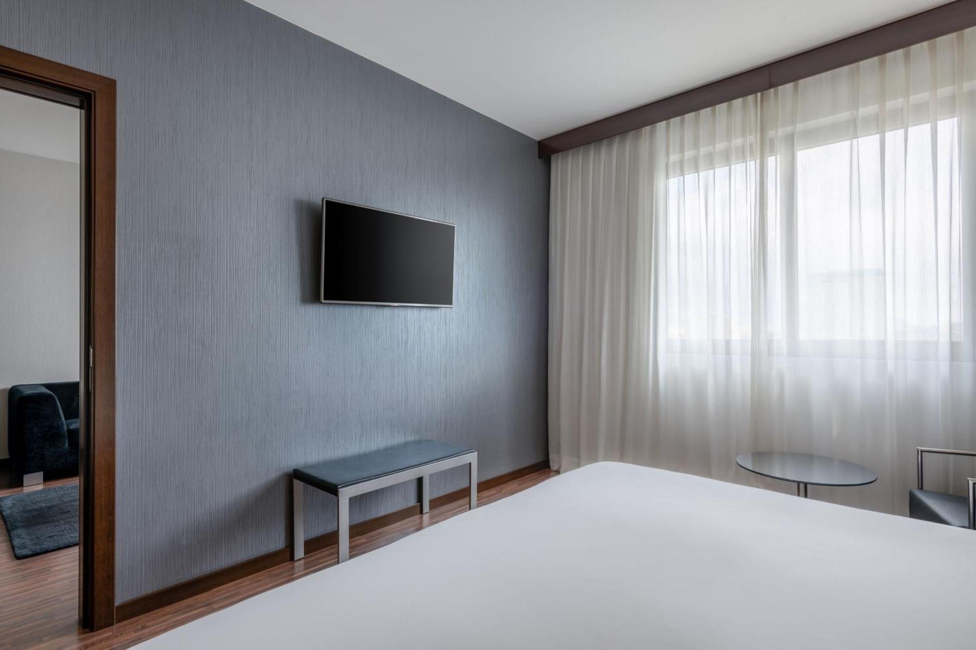 Ac By Marriott Hotel Brescia